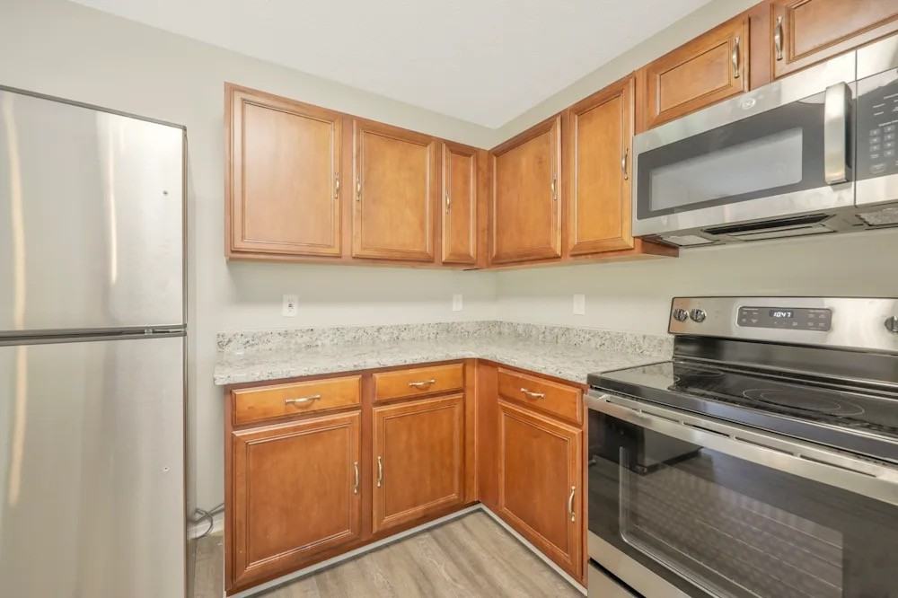 2888 Creekbend Drive - Photo 3 of 15