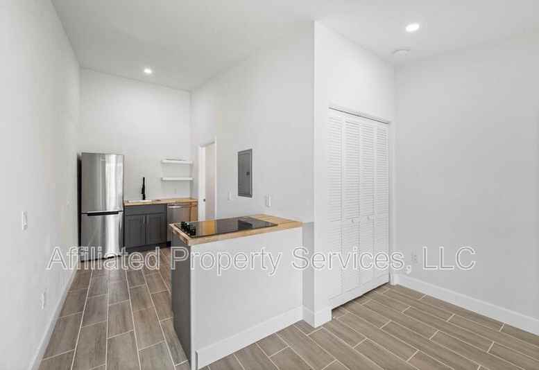 4011 36th Ct #6L - Photo 5 of 32