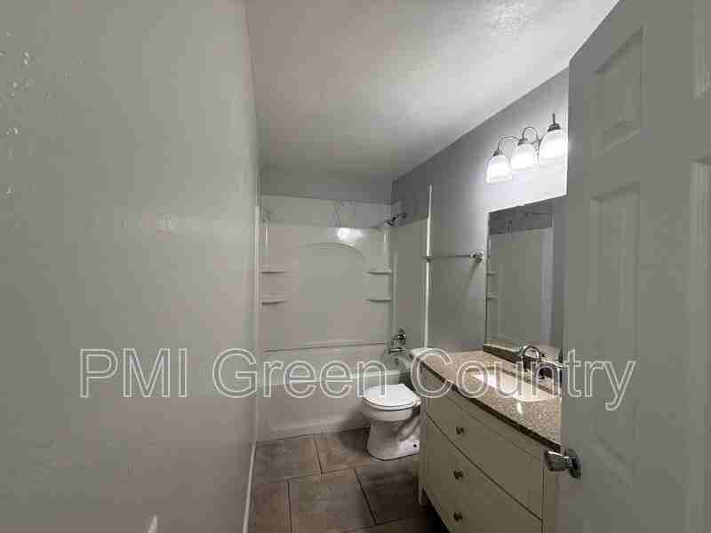 618 N Fairland Ave #66-4 - Photo 6 of 19