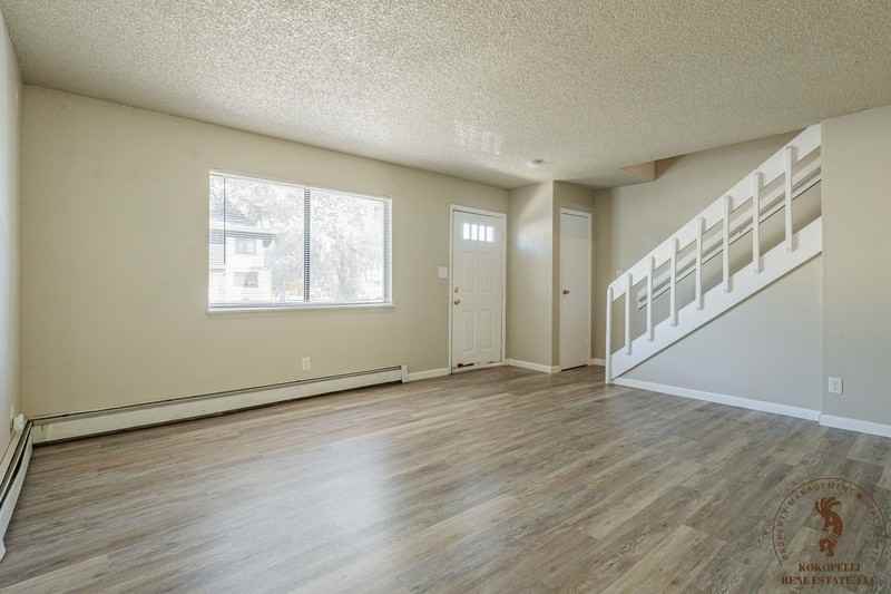 106 Peter Dr - Photo 3 of 17