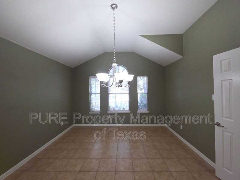 18401 Hees Ln - Photo 4 of 50