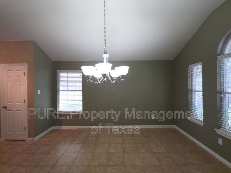 18401 Hees Ln - Photo 6 of 50