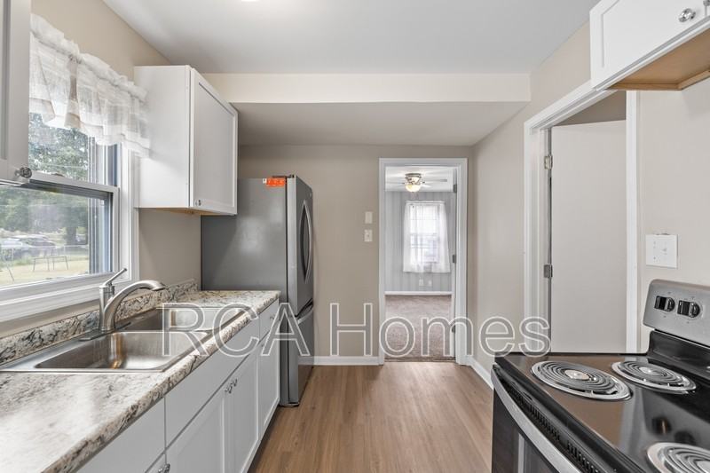 4321 E 21st St - Photo 4 of 12