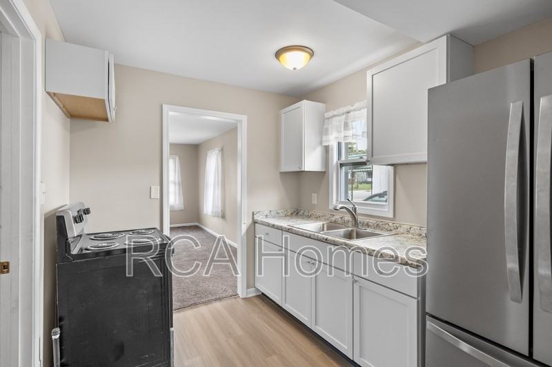 4321 E 21st St - Photo 5 of 12