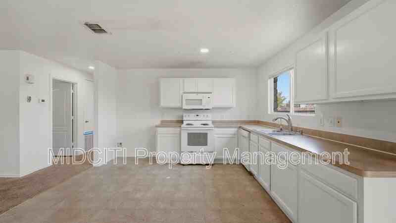 3248 Northwest Blvd - Photo 4 of 26