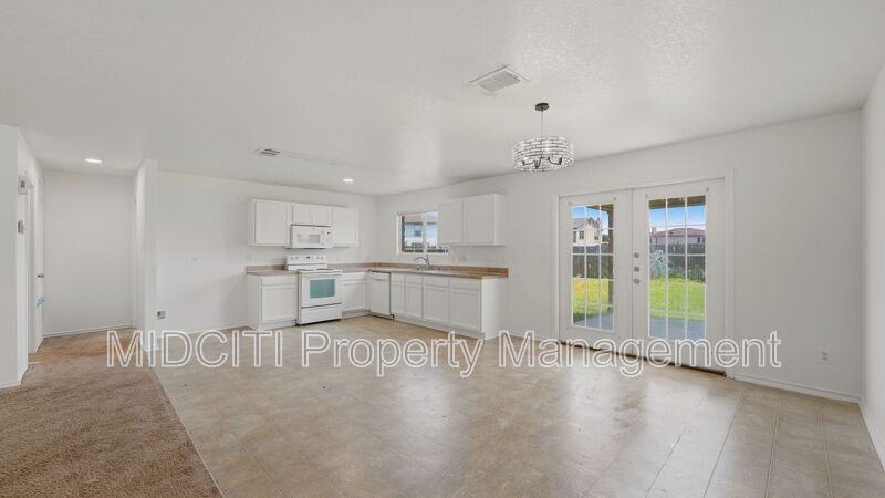3248 Northwest Blvd - Photo 7 of 26
