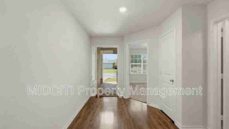 221 Tule Canyons - Photo 3 of 31