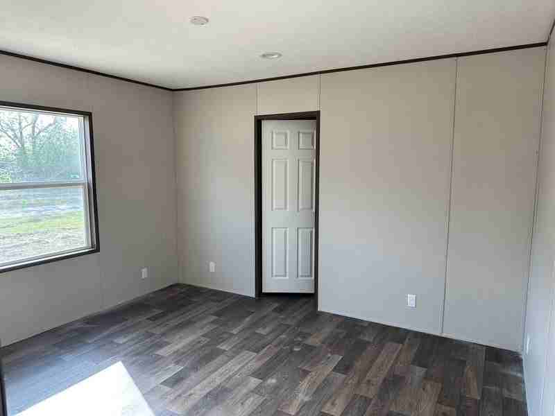 3525 E Elizabethtown Rd - Photo 4 of 4