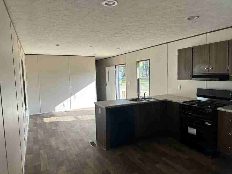 3525 E Elizabethtown Rd - Photo 3 of 4