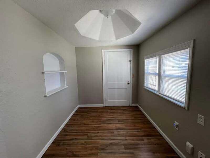 112 E 9th St - Photo 7 of 10