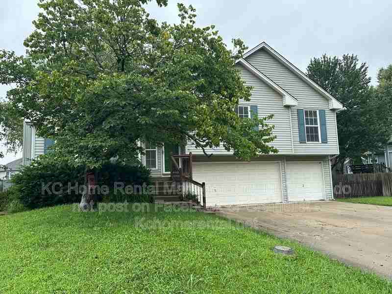 1224 Se Princeton Dr - Photo 3 of 45