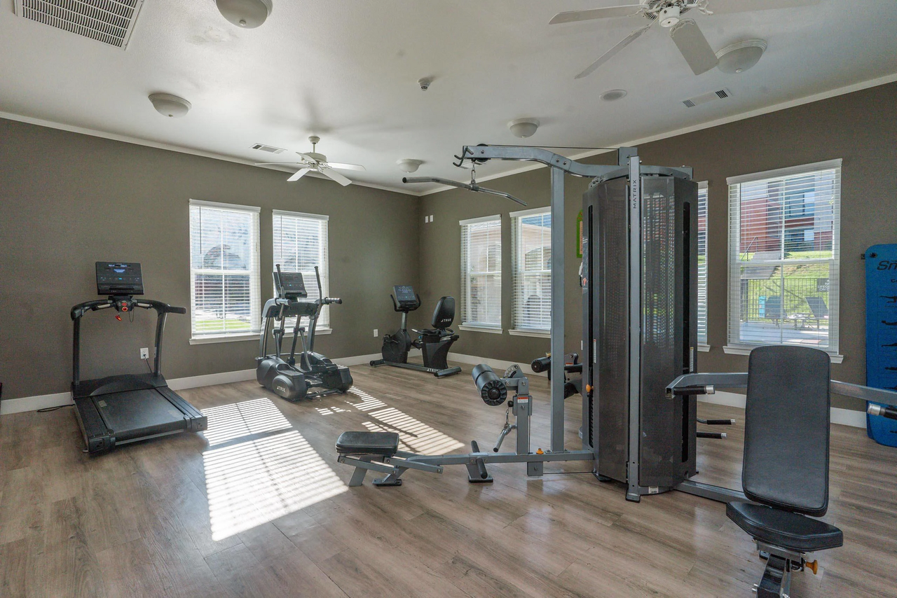Austin Crest - Photo 7 of 22