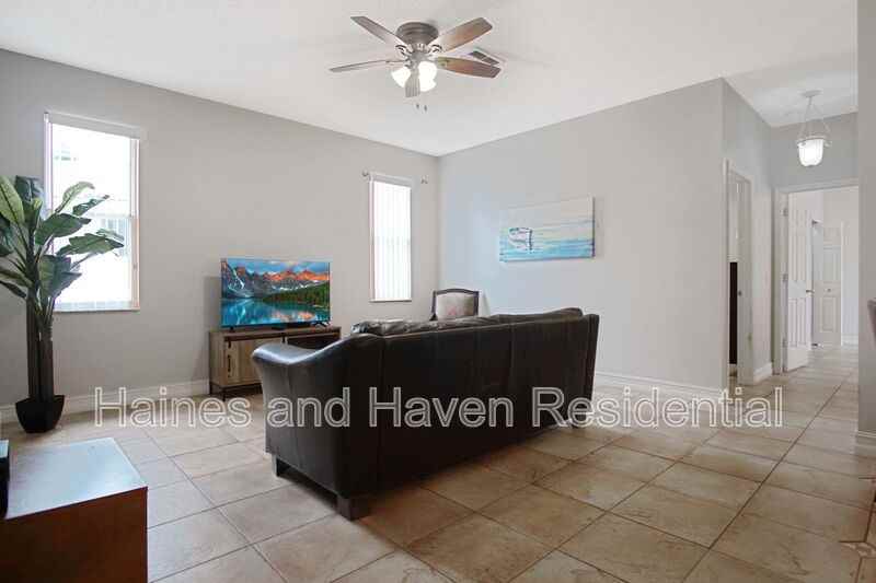 413 Marlberry Leaf Ave - Photo 7 of 35