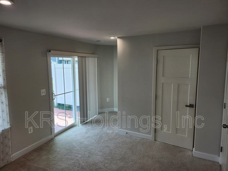 4527 Fountainbridge Ct - Photo 6 of 31