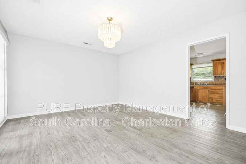628 Constant Dr - Photo 3 of 21
