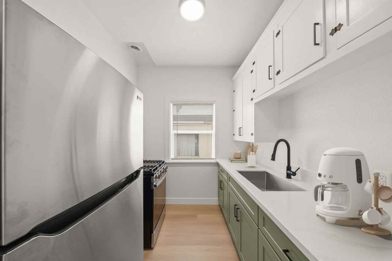 4251 E 4th Street - Photo 6 of 7