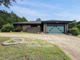 featured image of 4720 Ne 31st St