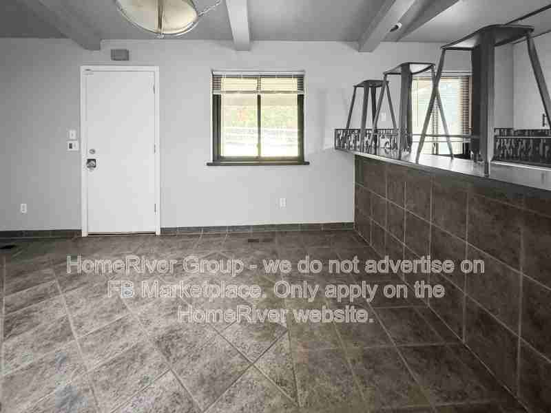 4720 Ne 31st St - Photo 3 of 21