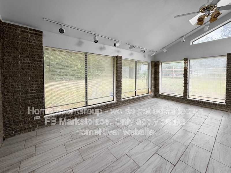 4720 Ne 31st St - Photo 4 of 21