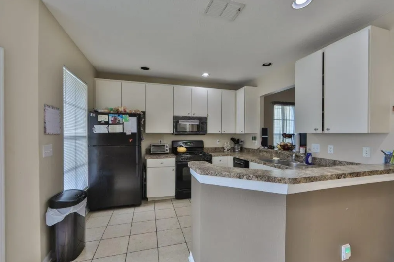 16221 Bridgewalk Dr - Photo 7 of 41