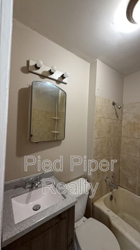 1265 S Galena Ave - Photo 3 of 15