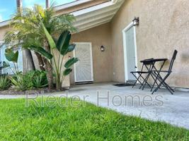 featured image of 4435 Summer Dr #3
