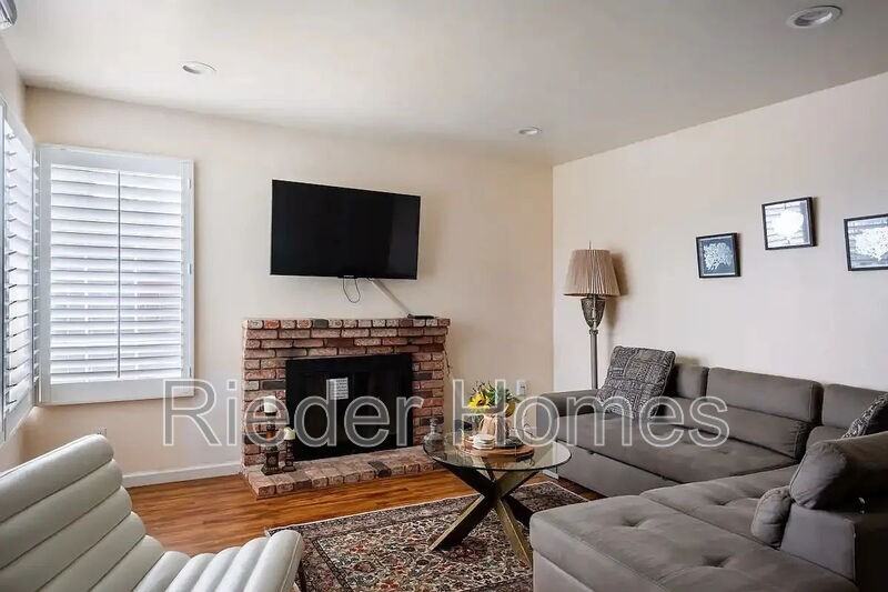 4435 Summer Dr #3 - Photo 2 of 11