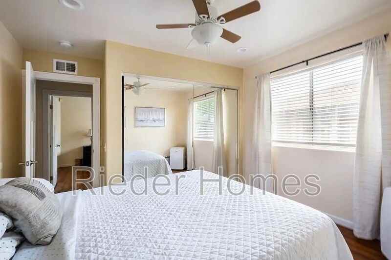 4435 Summer Dr #3 - Photo 6 of 11