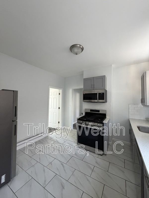 59 N 15th St