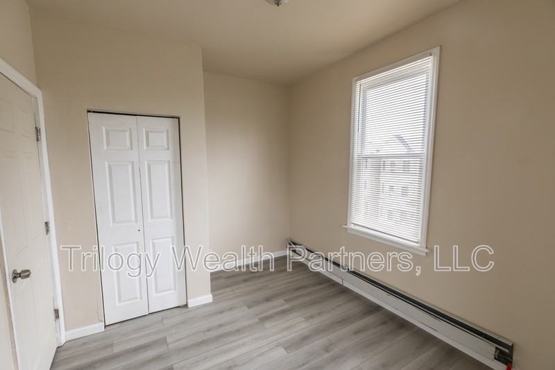 154 Taylor St - Photo 6 of 18