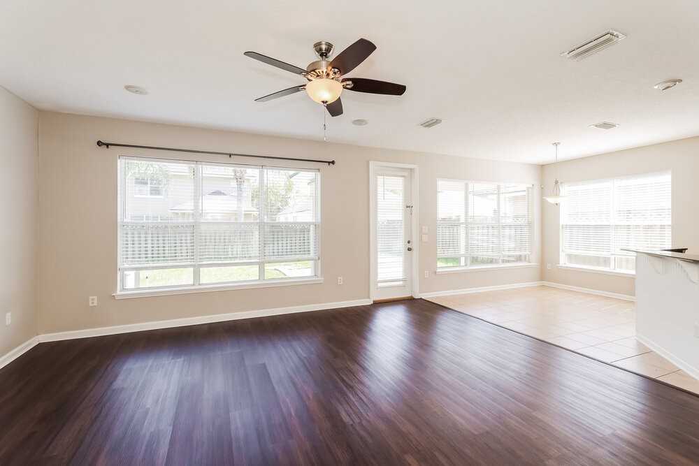 269 Silver Glen Ave - Photo 5 of 17