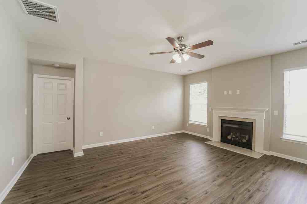 16826 Macanthra Dr - Photo 6 of 20
