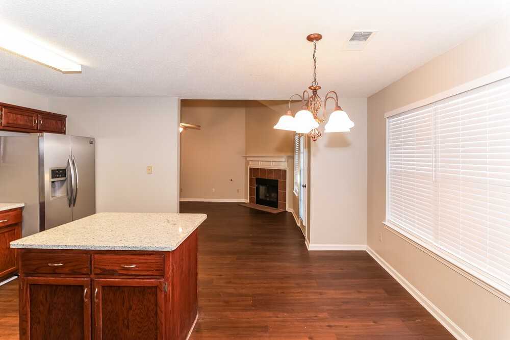 7456 Jennifer Dr - Photo 6 of 15