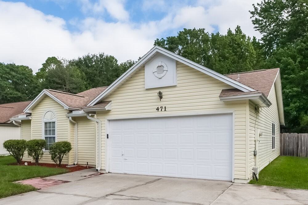 471 Moby Dick Dr N - Photo 2 of 17