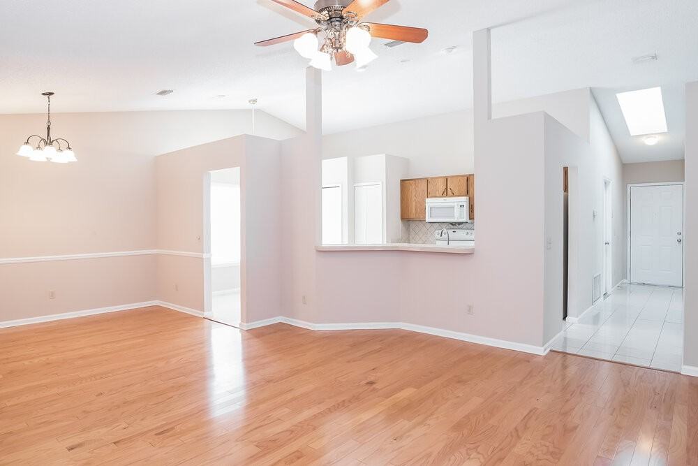 471 Moby Dick Dr N - Photo 6 of 17