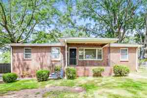 featured image of 111 Meadowood Ave