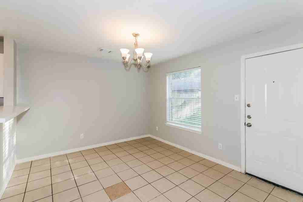 3315 Maymist Dr - Photo 6 of 16