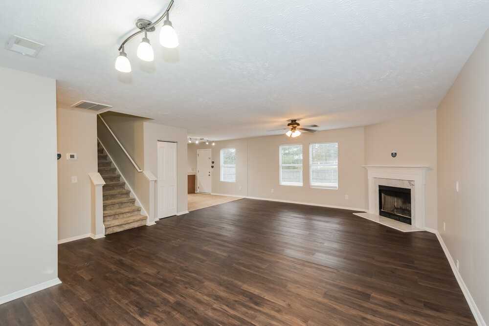 2653 Sutherland Dr - Photo 6 of 20