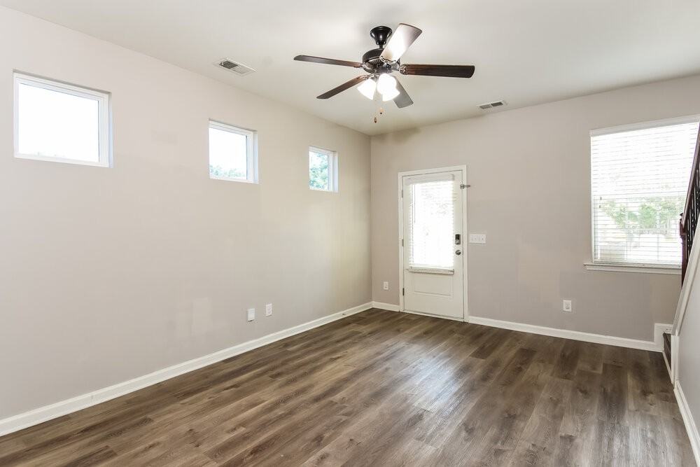 69 Howard Ave Nw - Photo 5 of 17