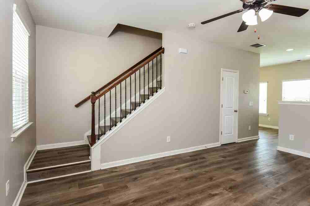69 Howard Ave Nw - Photo 7 of 17
