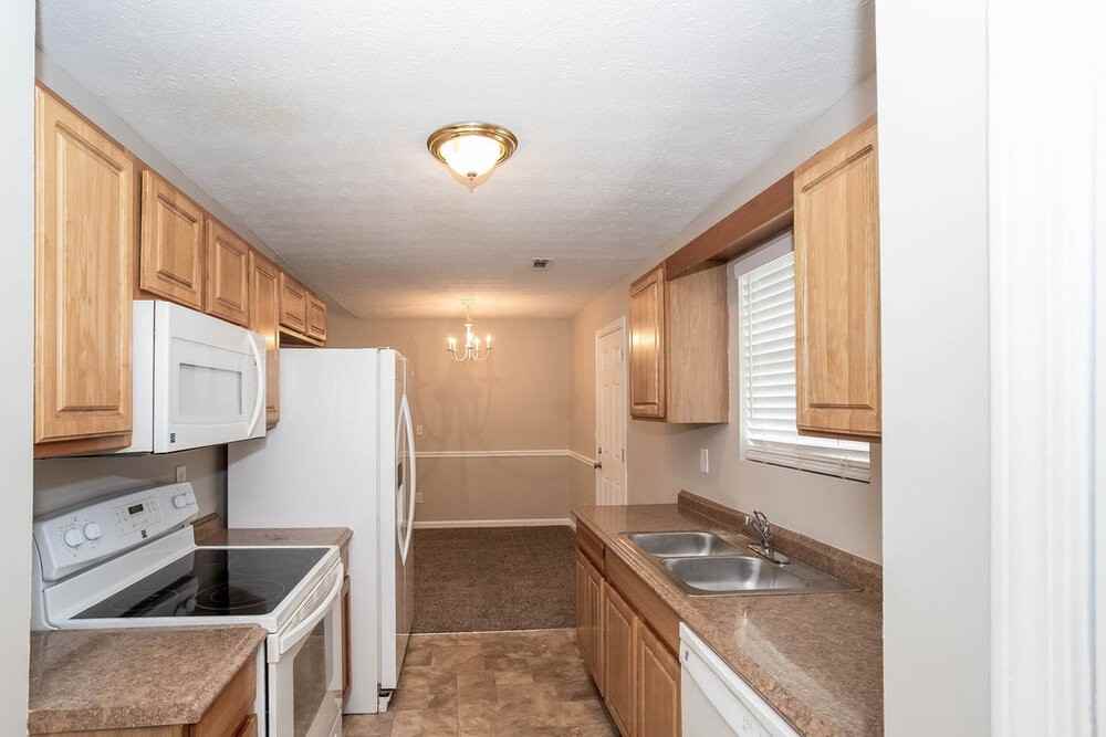 22 Jordi Ct - Photo 5 of 16
