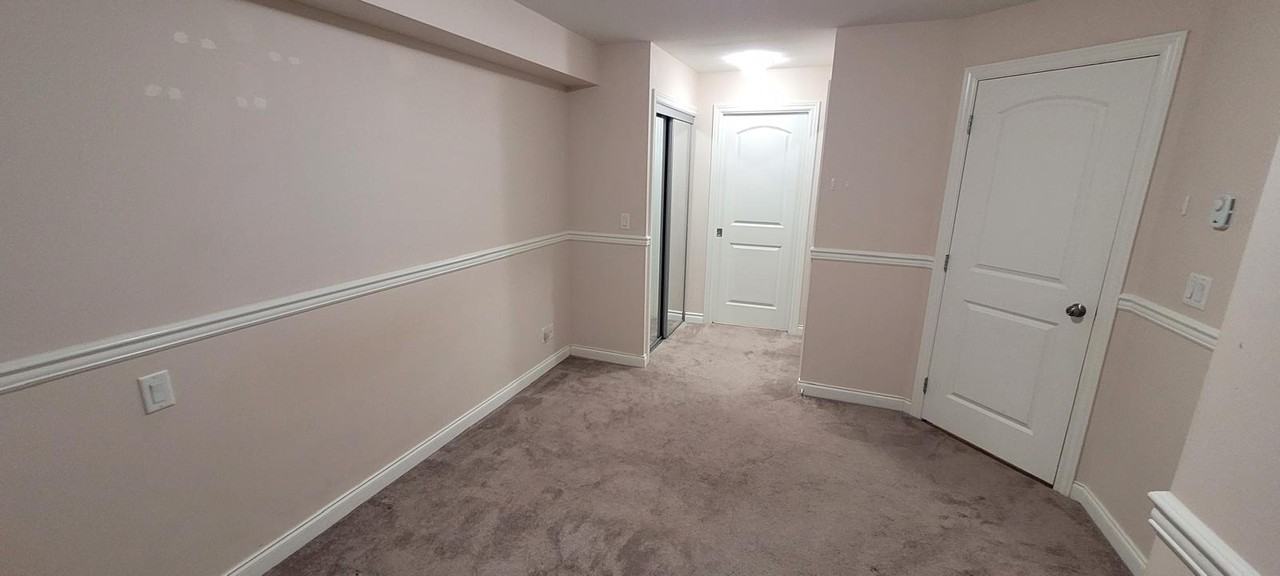 19939 55 A Avenue - Photo 2 of 14