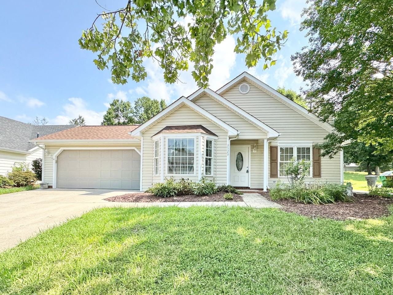 3529 Bent Trace Dr