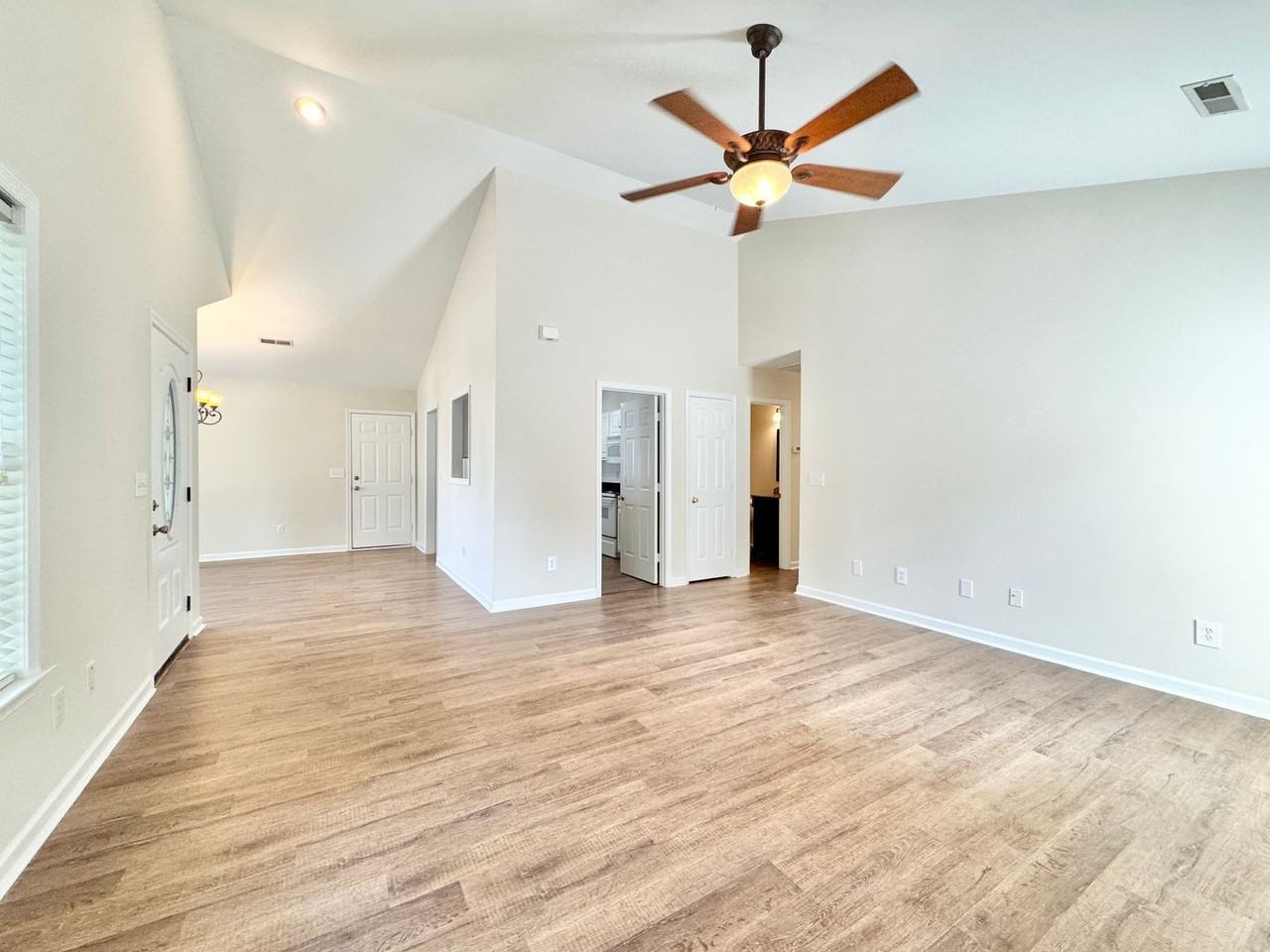 3529 Bent Trace Dr - Photo 3 of 23