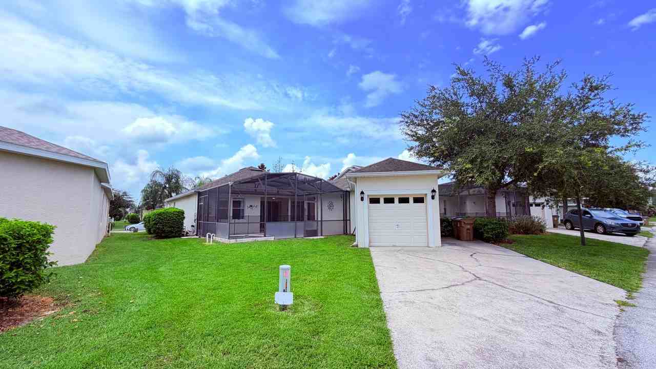 4986 Thames St W - Photo 6 of 50