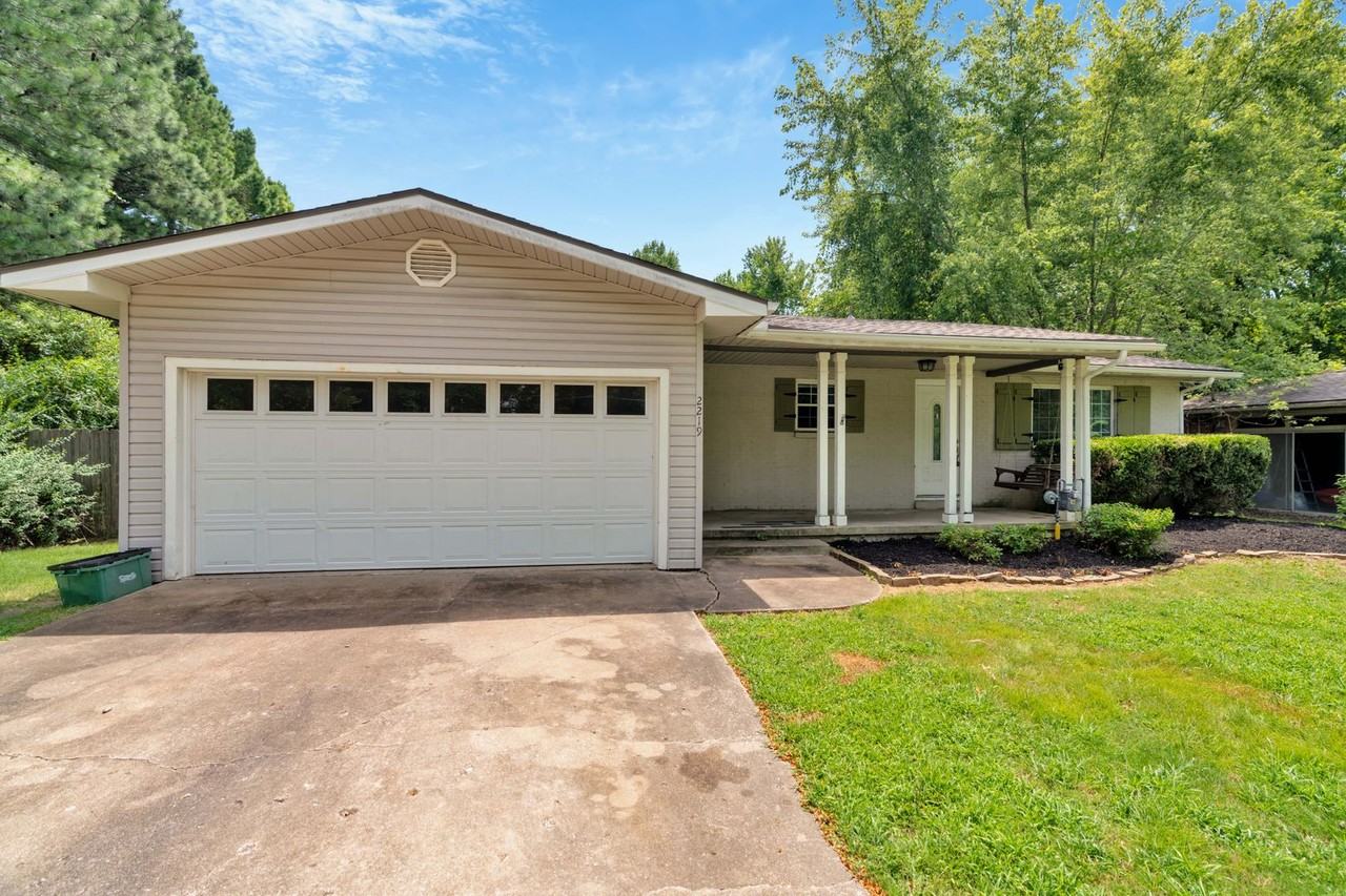 2219 W Ora Dr - Photo 2 of 29