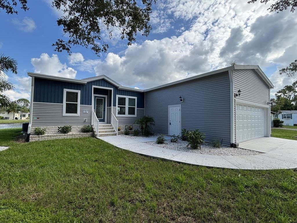 19419 Tarpon Woods Ct - Photo 2 of 32