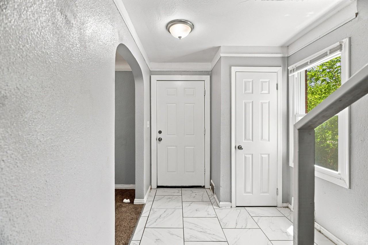 11867 Elmdale St #1 - Photo 7 of 31