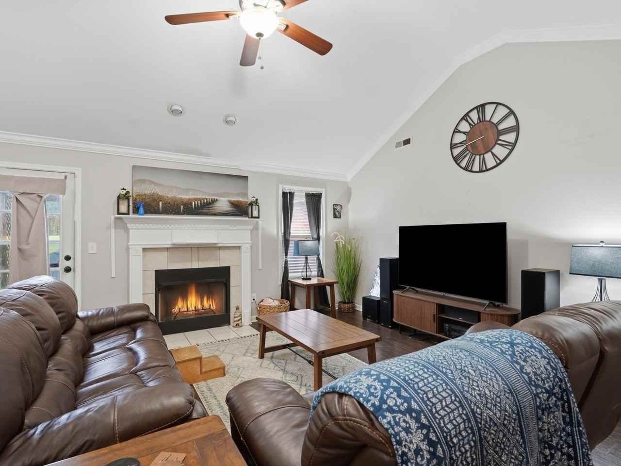 140 Poplar Green Ln #1 - Photo 2 of 8