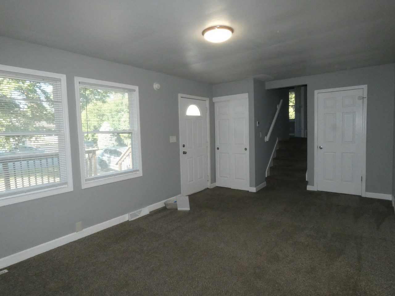 7301 Nw 84th Ter - Photo 3 of 17